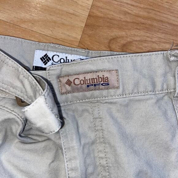 Columbia PFG University of Florida Gators Men's LG Fishing Shorts - Picture 3 of 5